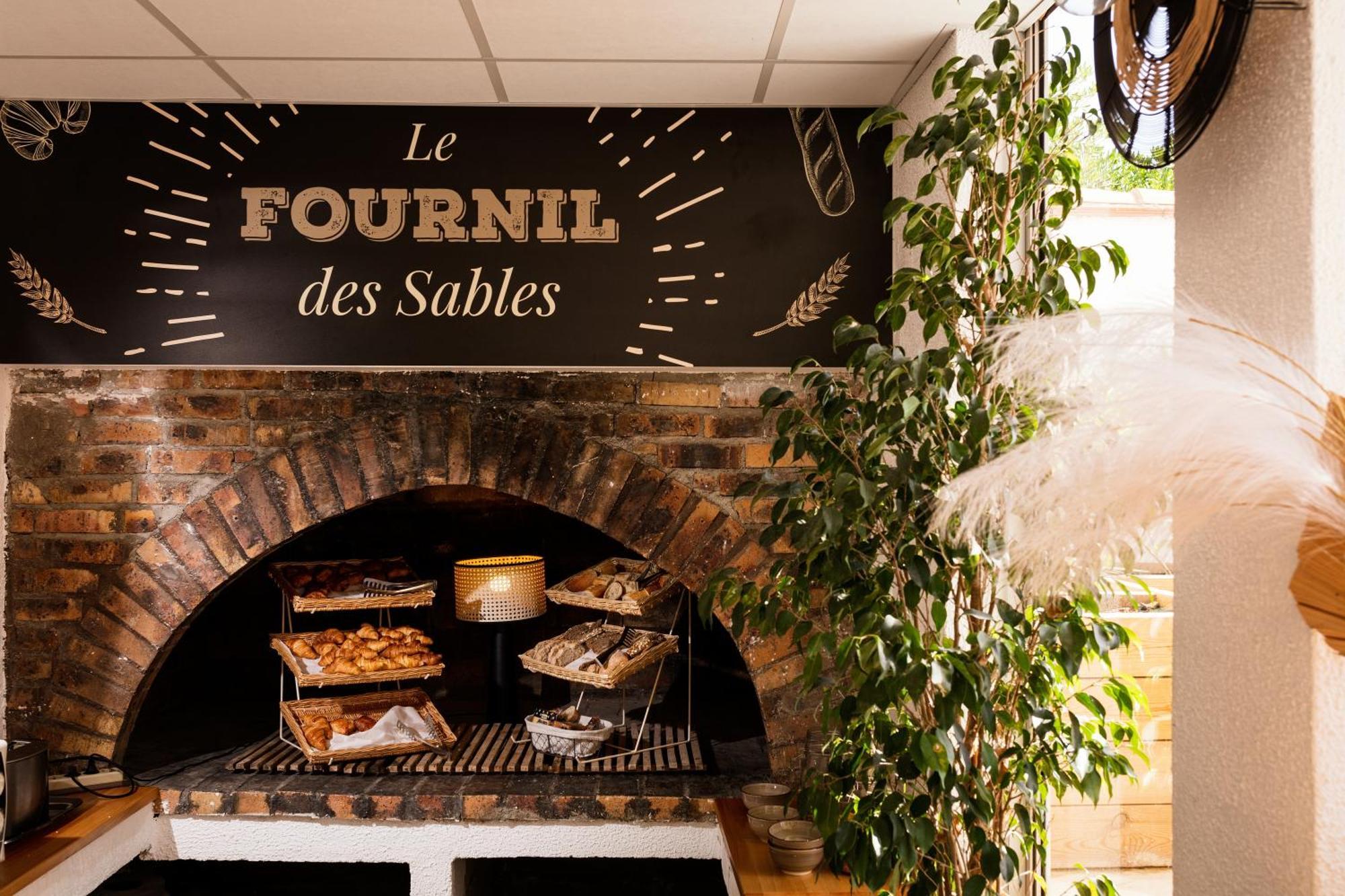 Hotel Les Sables - Urban Style - By Logis Hotels Canet-en-Roussillon Eksteriør billede